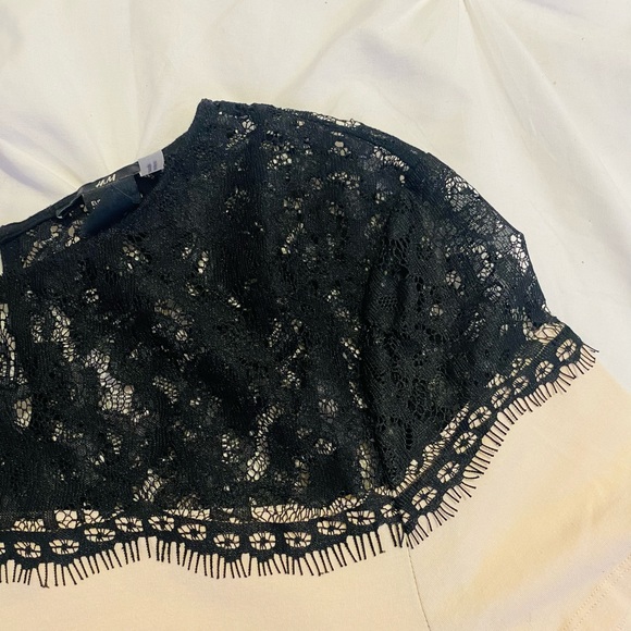 Pink and lace t-shirt - Picture 2 of 2